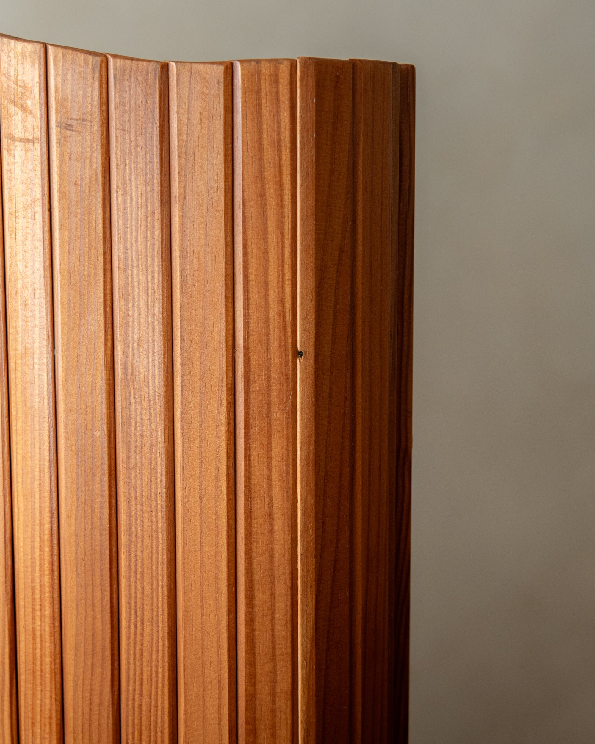 Vintage Art Deco Pine Tambour Room Divider by Jomain Baumann for Baumann, 1930s