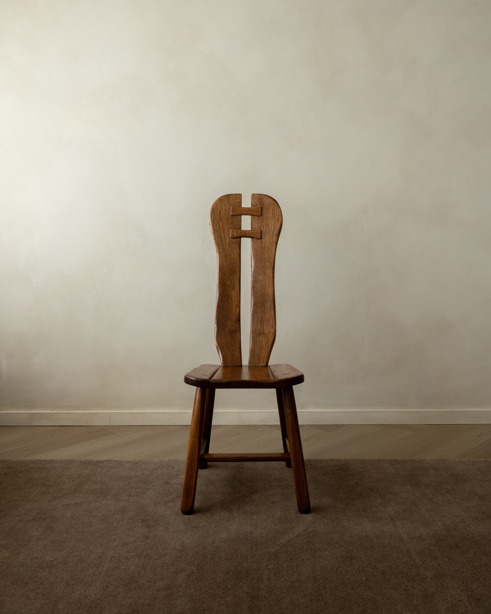 Brutalist Oak Dining Chairs with Sculptural High Backs by De Puydt, 1960s, Set of 4