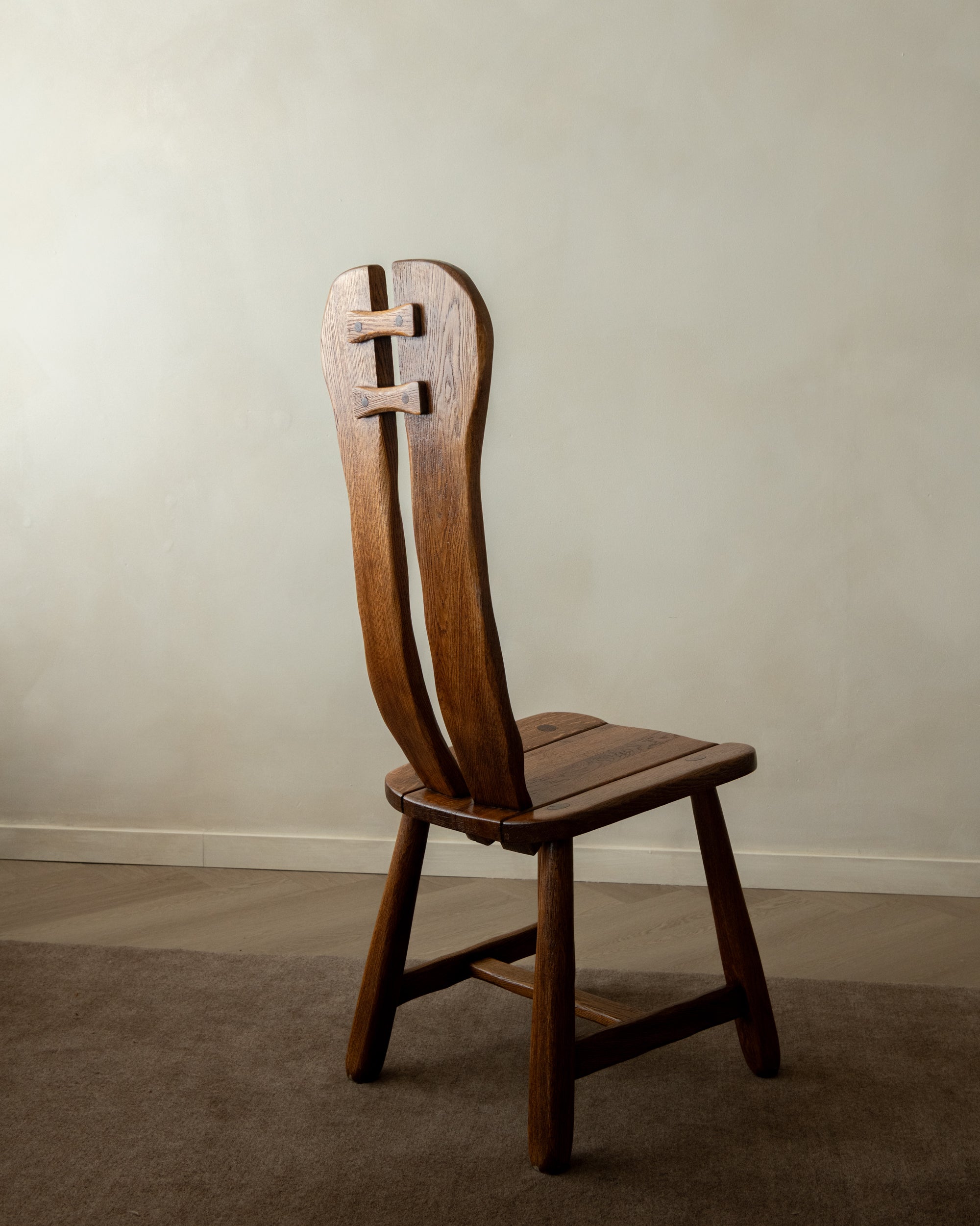 Brutalist Oak Dining Chairs with Sculptural High Backs by De Puydt, 1960s, Set of 4