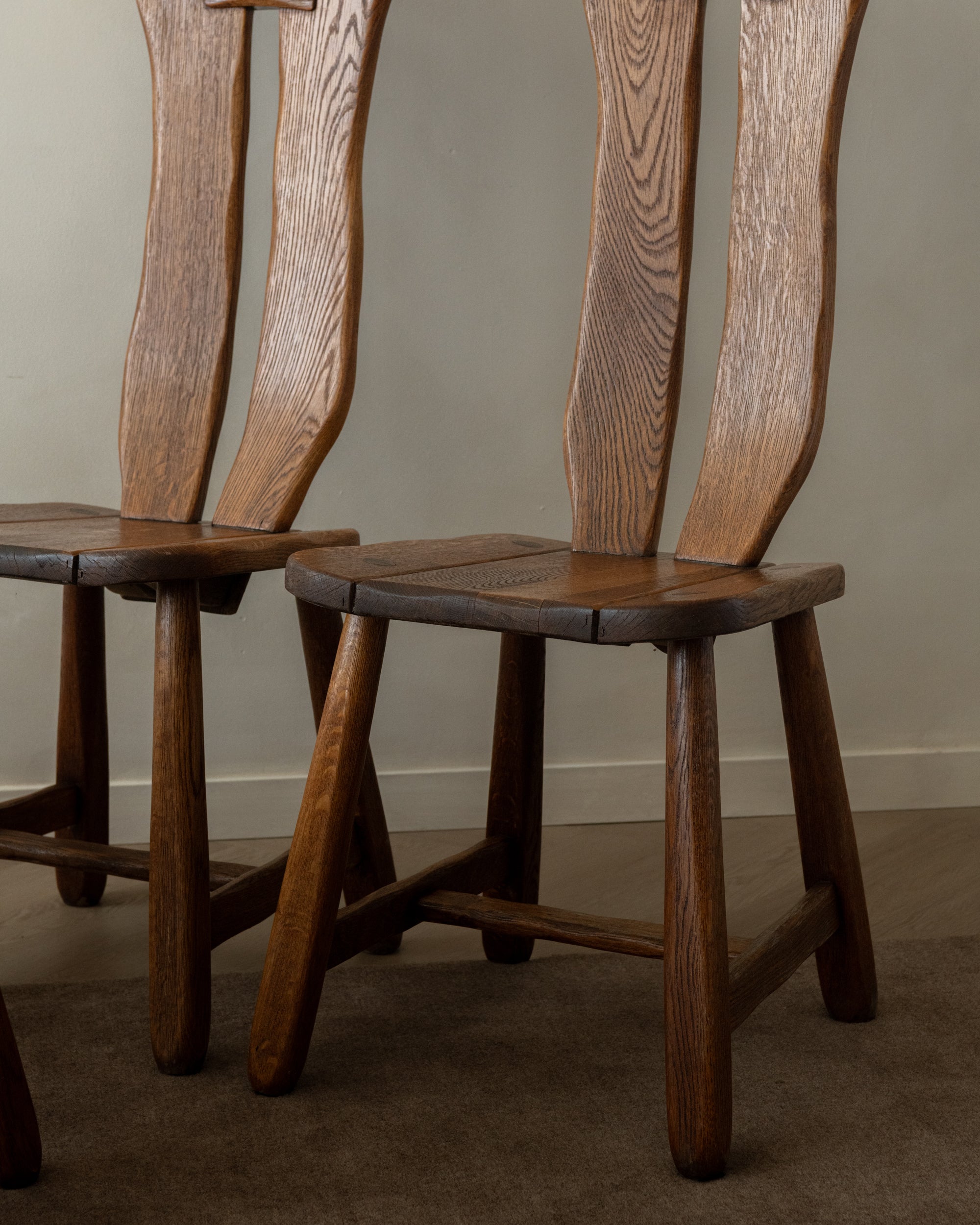 Brutalist Oak Dining Chairs with Sculptural High Backs by De Puydt, 1960s, Set of 4