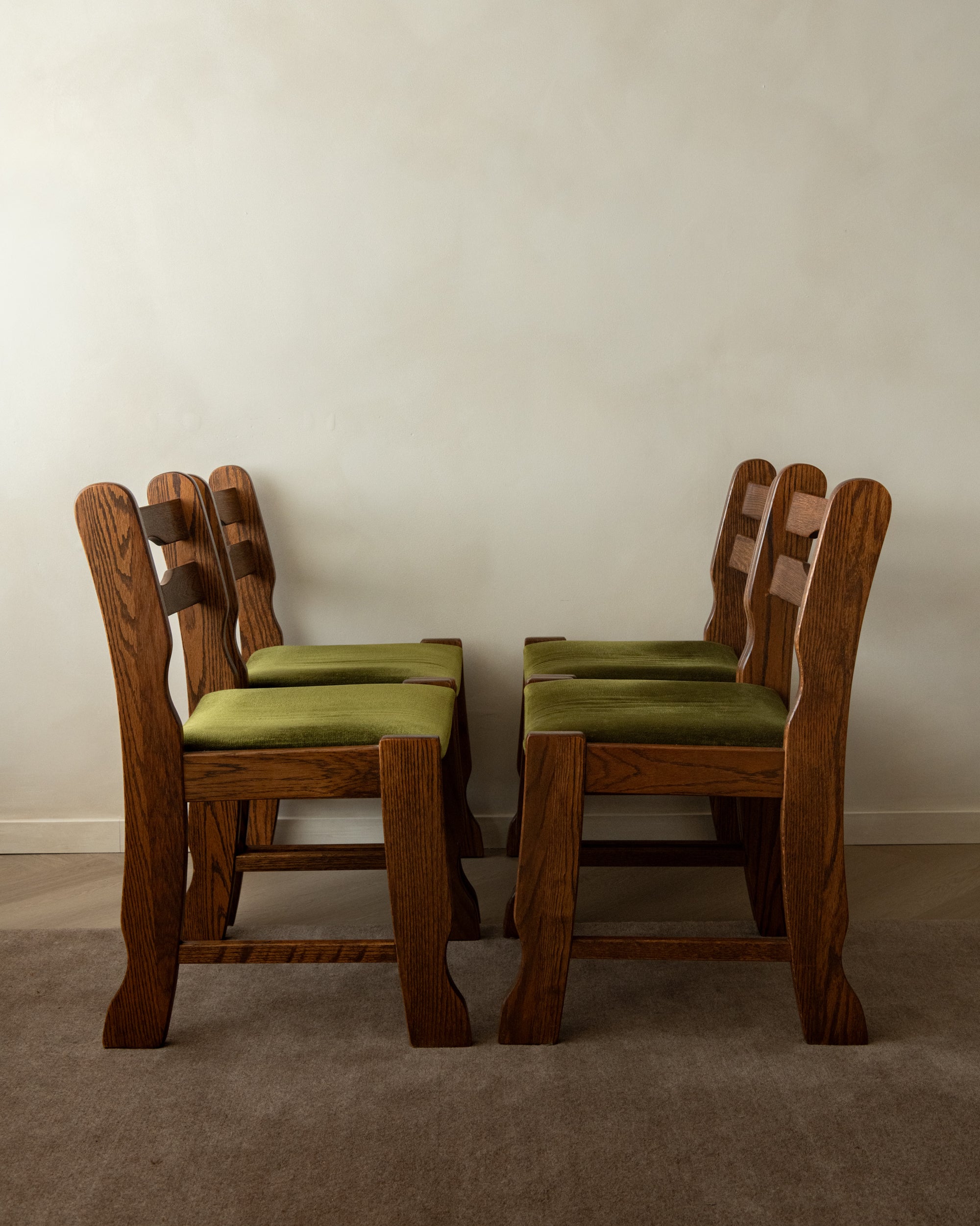 Brutalist Oak Razorback Dining Chairs with Green Velvet, 1970s, Set of 4