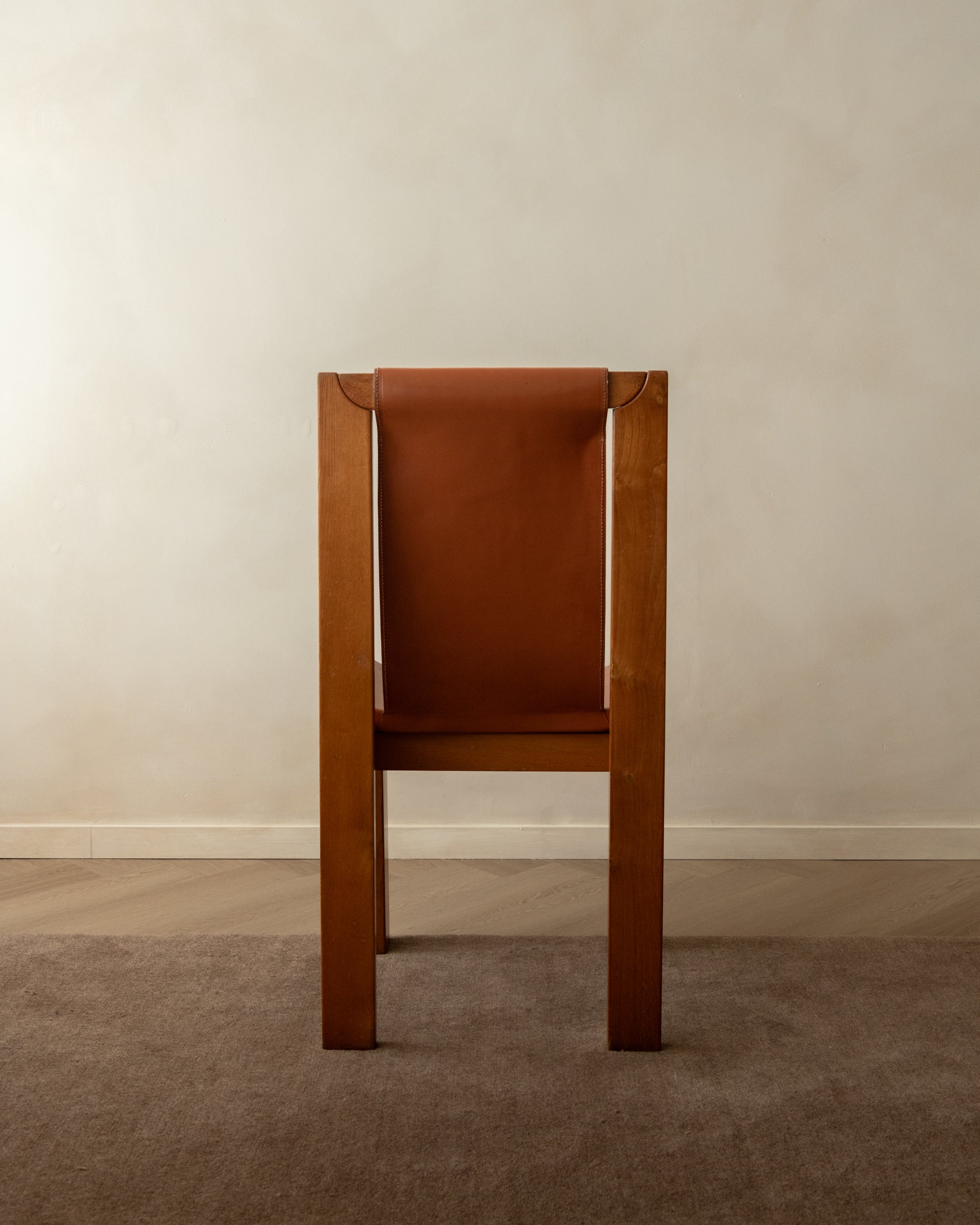 Brutalist Elm and Leather Dining Chairs by Giovanni Luigi Gorgoni for Roche Bobois, 1970s, Set of 7