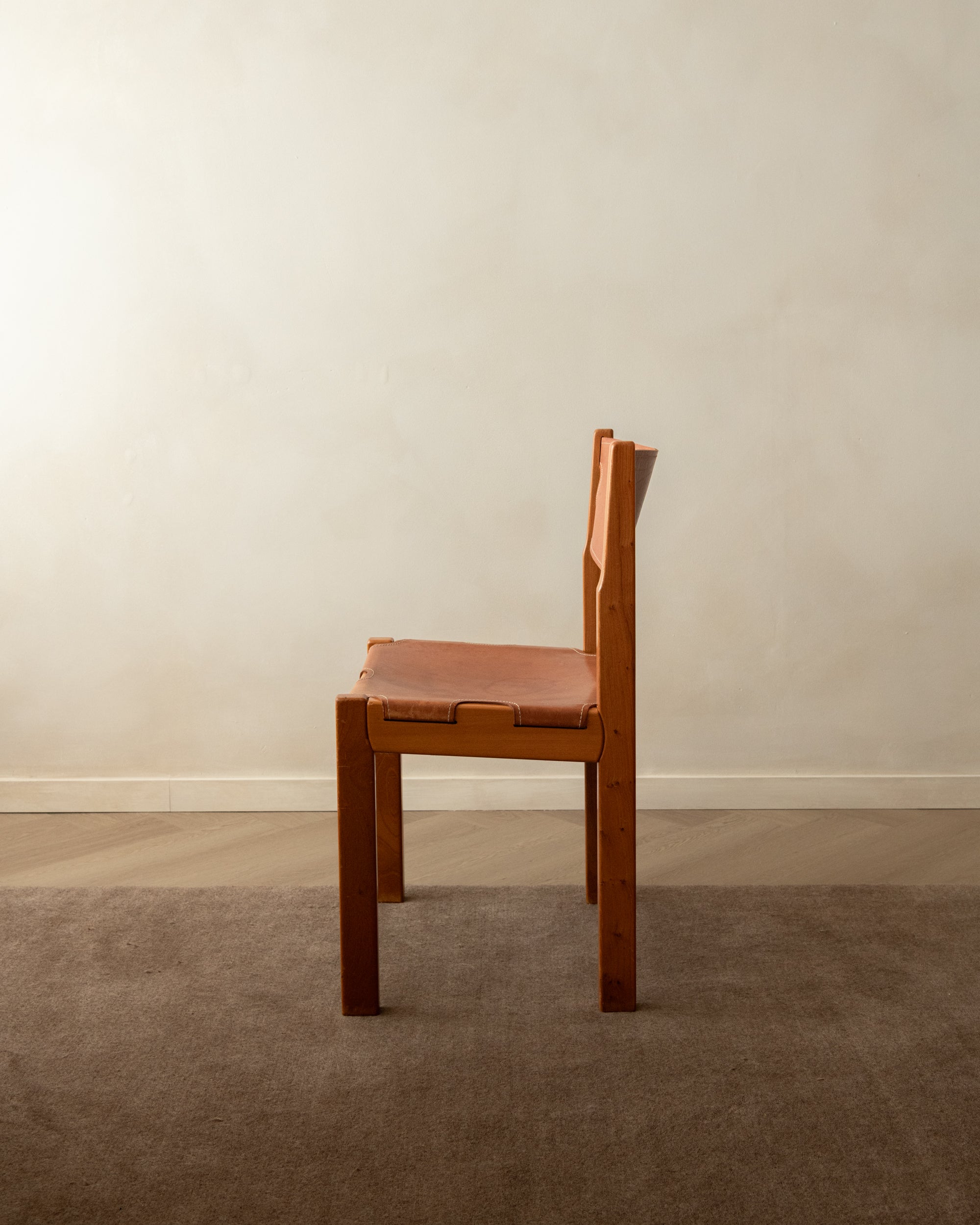 Brutalist Elm and Leather Dining Chairs by Maison Regain, 1970s, Set of 4