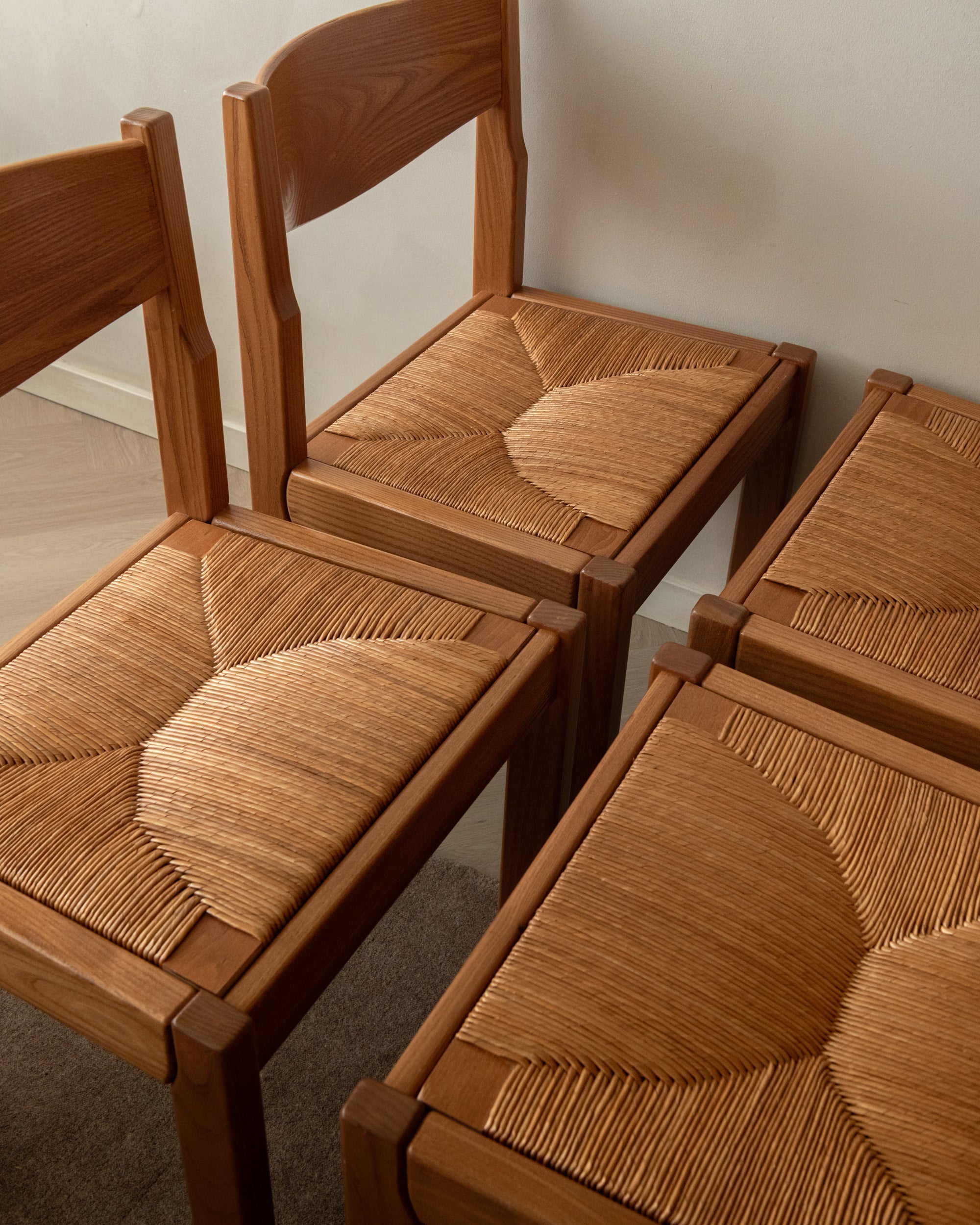 Mid Century Elm and Rush Dining Chairs by Maison Regain, 1970s, Set of 4