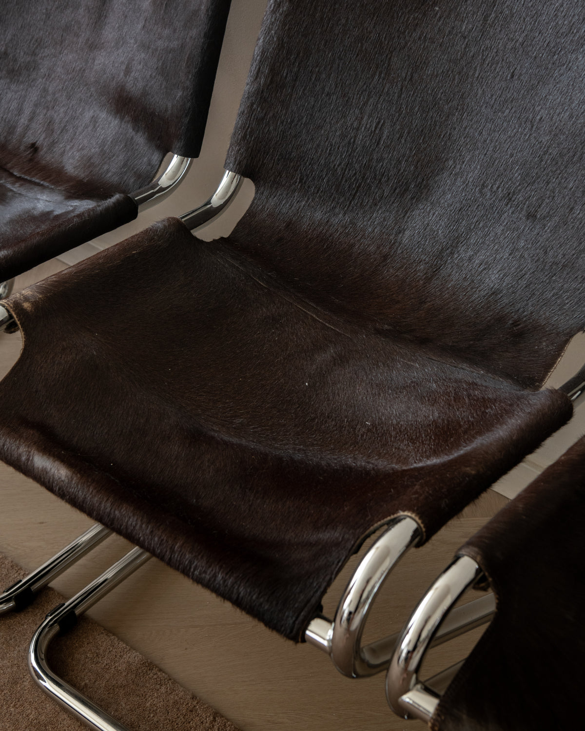 Italian Chrome and Cowhide Cantilever Dining Chairs, 1970s, Set of 4