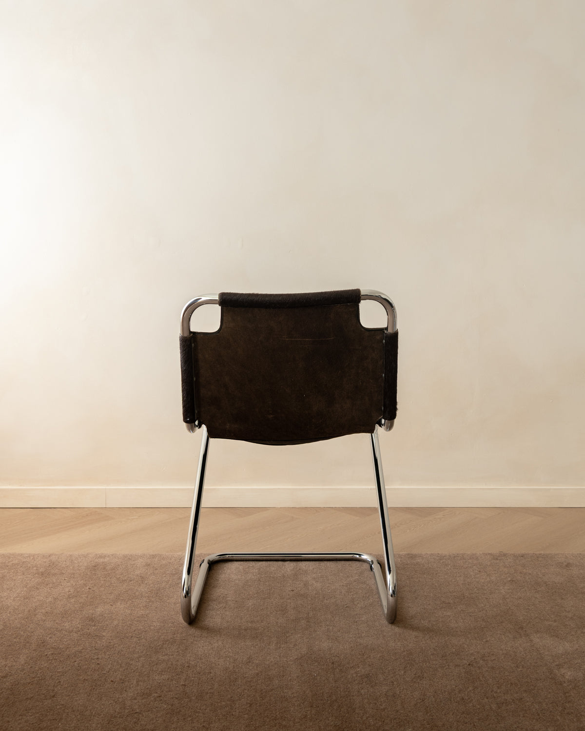 Italian Chrome and Cowhide Cantilever Dining Chairs, 1970s, Set of 4