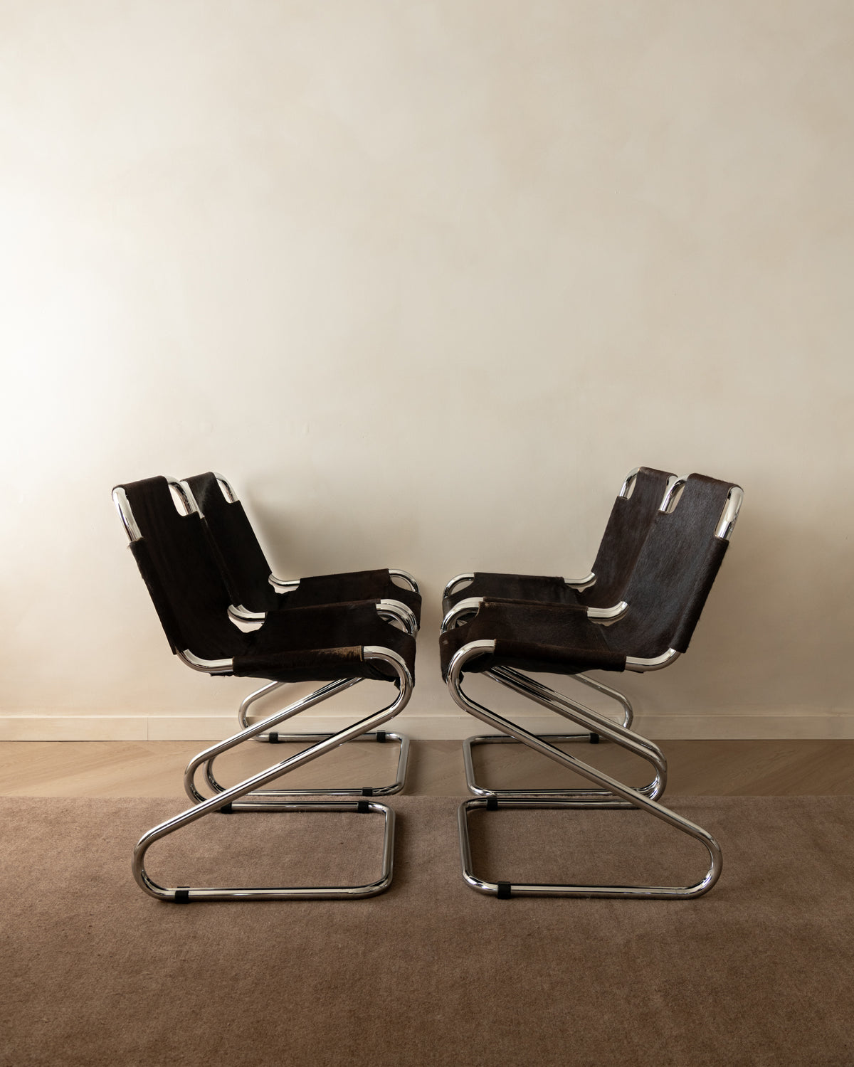 Italian Chrome and Cowhide Cantilever Dining Chairs, 1970s, Set of 4