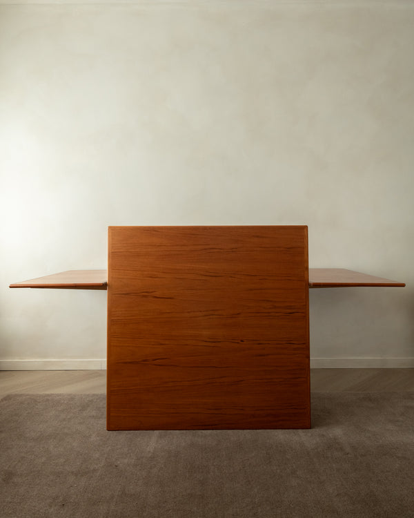 Danish Modern Teak Extendable Dining Table Model 24 by Ansager Møbler, 1960s