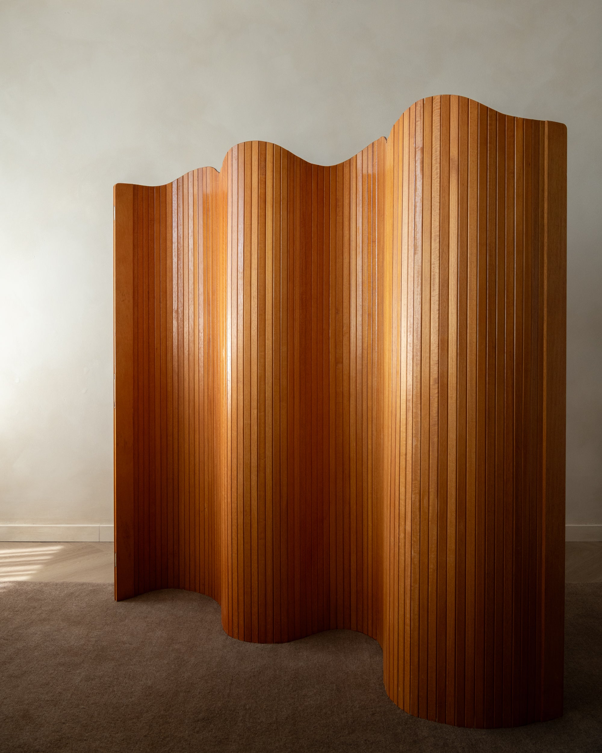 French Art Deco Pine Tambour Room Divider by Jomain Baumann, 1930s